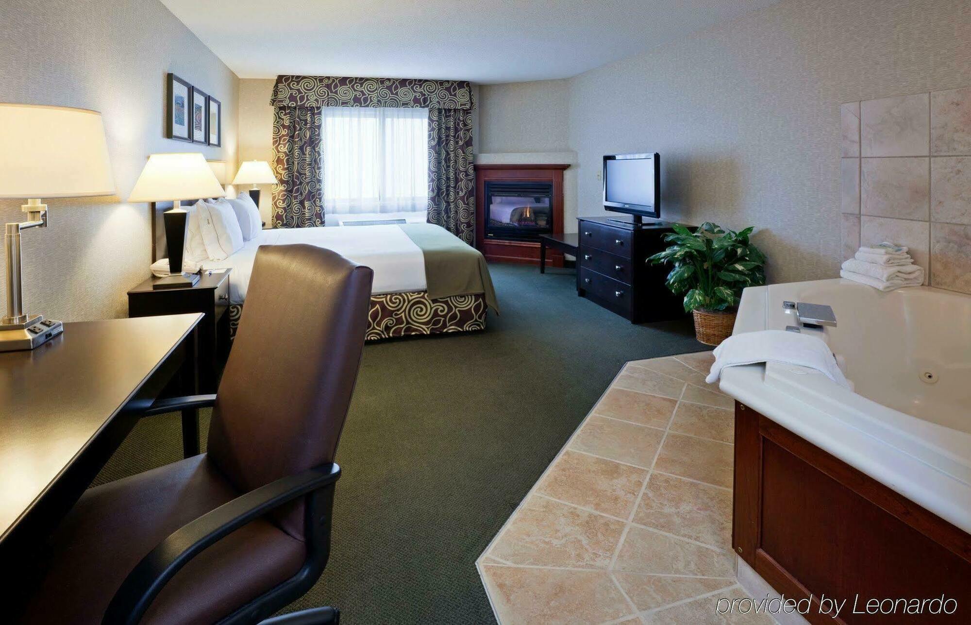 Holiday Inn Express Hotel & Suites Minneapolis-Downtown Convention Center By Ihg Eksteriør bilde